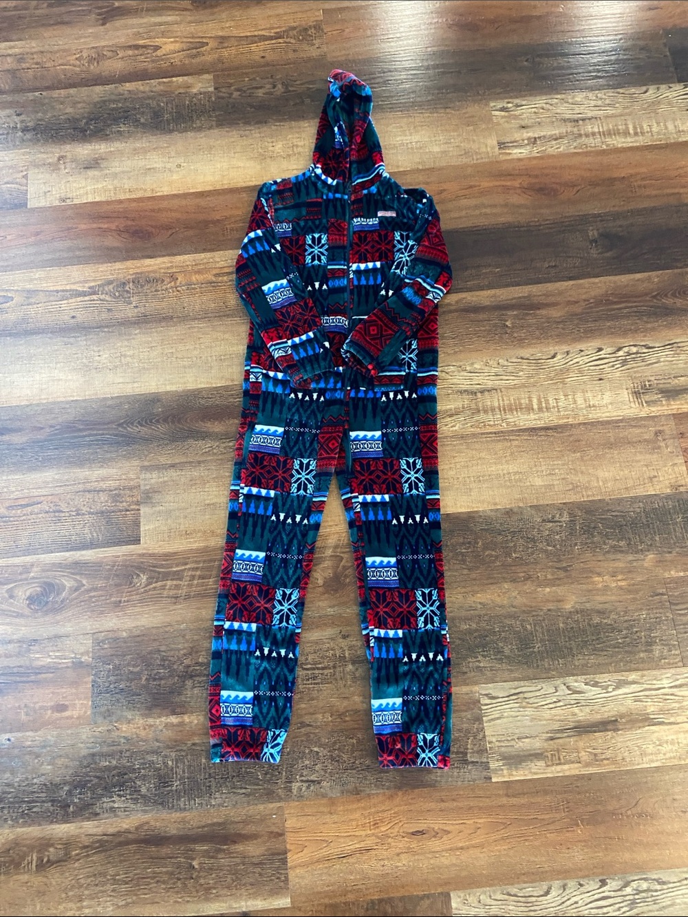 Vineyard Vines Kids Hooded One-Piece Pajamas in Red & Blue Aztec Print